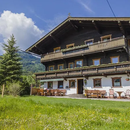 Weberhof 1 Apartment *