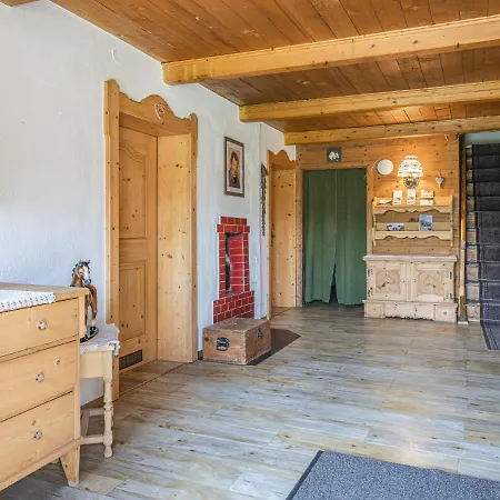 Apartment Weberhof 1 *